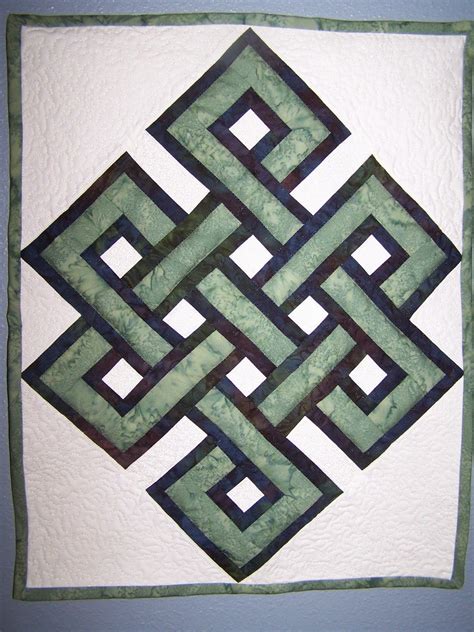 Trinity Celtic Knot Quilt Pattern