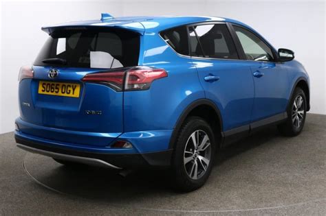 Used 2015 Blue Toyota Rav4 4×4 20 D 4d Business Edition 5d 143 Bhp For