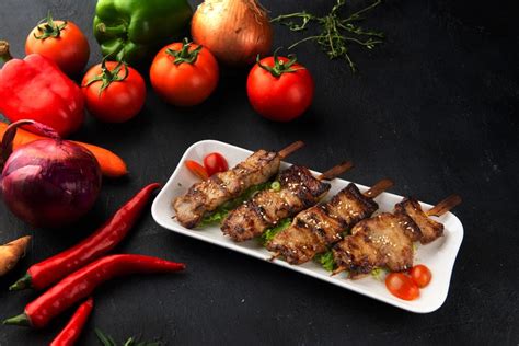 Sate maranggi merupakan kuliner khas purwakarta, maranggi artinya daging. 7 Tempat Kuliner di Puncak Bogor, Ada Sate Maranggi dan Mi ...