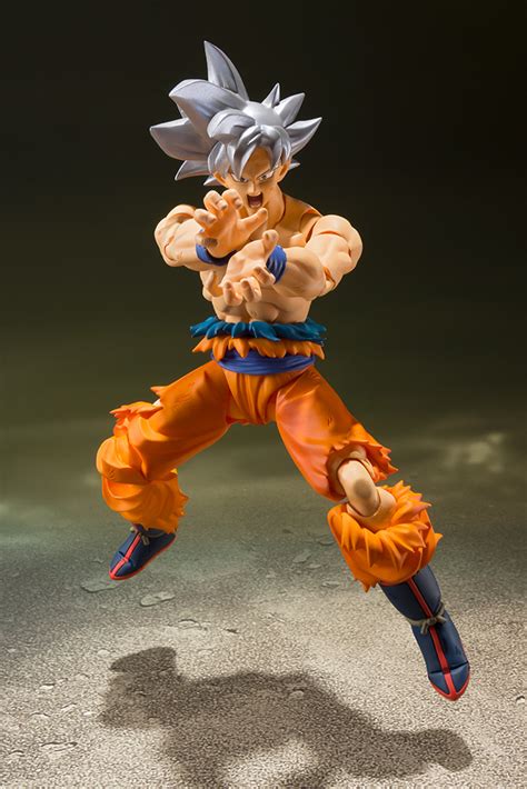 This collection began to release dragon ball dolls in 2011, and since then, and counting those that will come out at the end of the year, such as the bardock figure, they have a total of 100 figures of the characters of db, dbz and db super. Dragon Ball Super S.H. Figuarts Bandai Action Figure Son ...