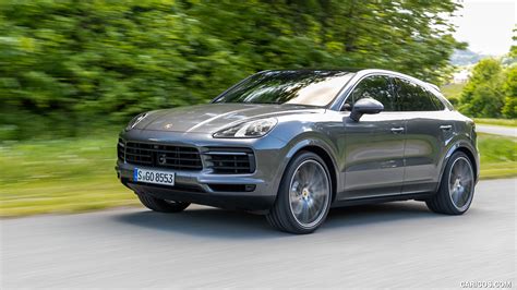 2020 Porsche Cayenne S Coupé Color Quarzite Grey Metallic Front