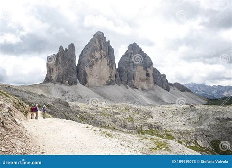 The Three Peaks Of Lavaredo Italy Famous Peaks Of The Italian