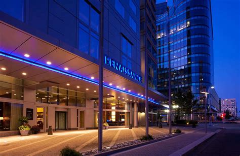 Renaissance Boston Waterfront Hotel Expert Review Fodors Travel