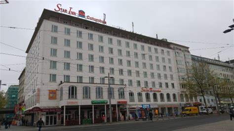 Star inn hotel premium münchen domagkstrasse, by quality. Edificio del Hotel - Picture of Star Inn Hotel Premium ...