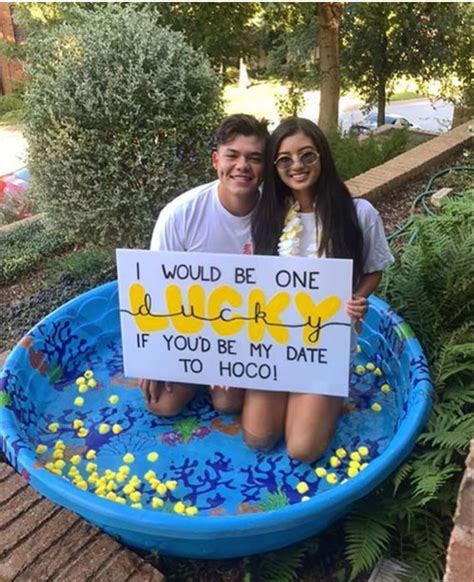 Pin By Liz 𓆩♡𓆪 On Proposals In 2021 Cute Prom Proposals Prom