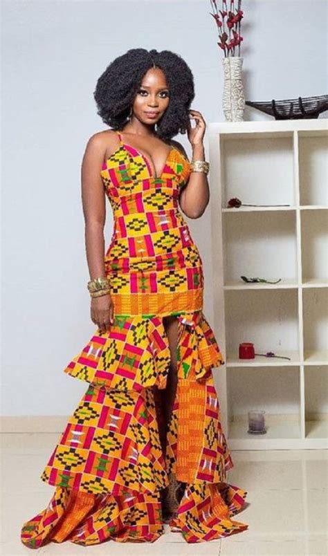 12 Elegant Ghanaian Women In Kente Dress