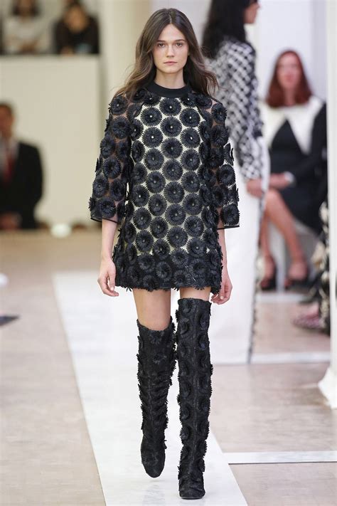 Emanuel Ungaro Ready To Wear Fashion Show Collection Spring Summer