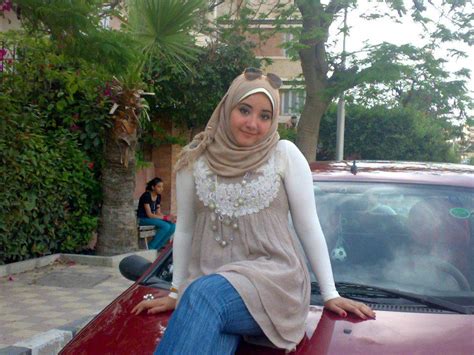 Beauty Queens Algerian Girl Sit On Car