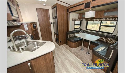 Discover the wide range of rv upholstery services and materials available at lazydays. Amazing Features of the 2017 Dutchmen Aerolite 213RBSL ...