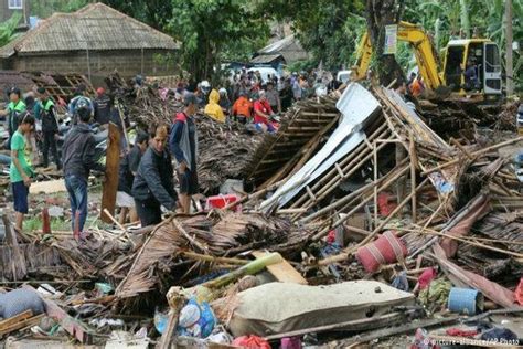 Bumi mana yang tidak ditimpa hujan. Hujan Meteor Bukti Keagungan Allah, Manusia Harus Tahu ...