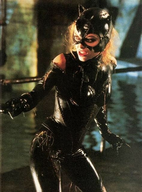 Michelle Pfeiffer As Catwoman With Blonde Hair Showing 5x7 Photo Movies