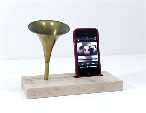 The Horn A Phone Ihorn Portable Iphone Acoustic Speaker Etsy Iphone