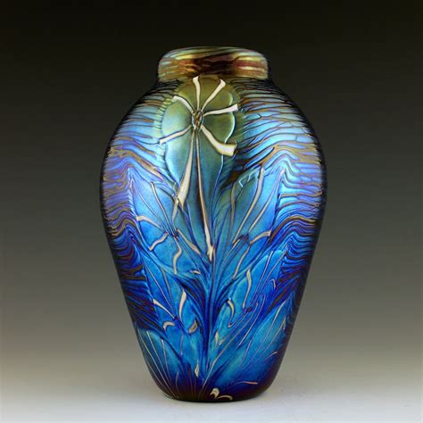 Art Nouveau Decorative Vase Jugendstil Iridescent Glass Glamorous Loetz