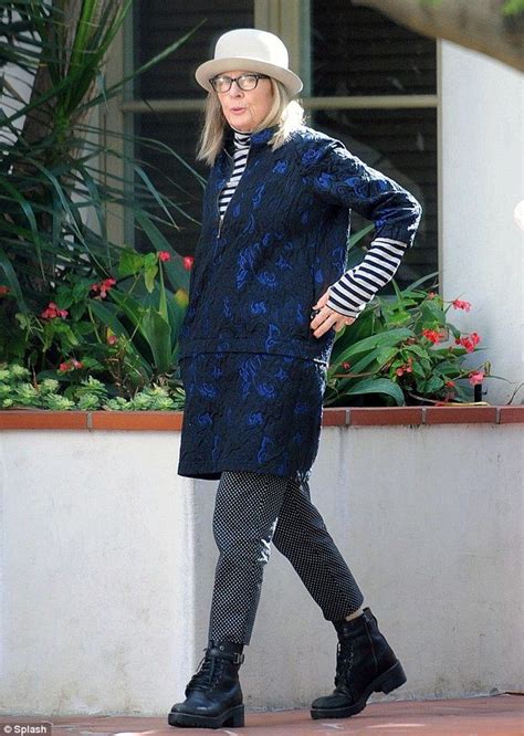 Diane Keaton Over 50 Womens Fashion Fashion Over 50 Urban Fashion Boho Fashion Outfit Botas