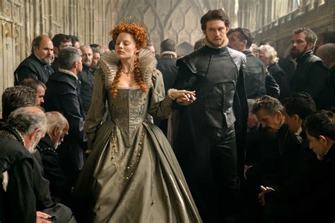 The queen and her family decide that for the best, they should remain hidden behind the closed doors of balmoral castle. 'Mary Queen of Scots' Movie Review: Ronan and Robbie's ...