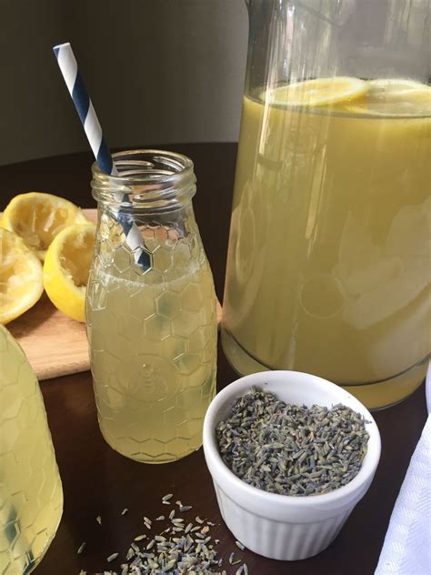 This Simple And Refreshing Honey Lavender Lemonade Is The Perfect