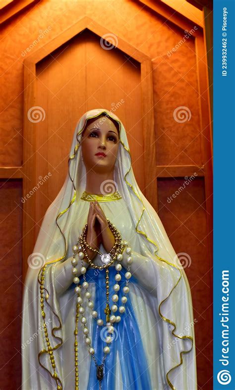 Close Up Of Statue Of Our Lady Of Grace Virgin Mary Stock Photo Image