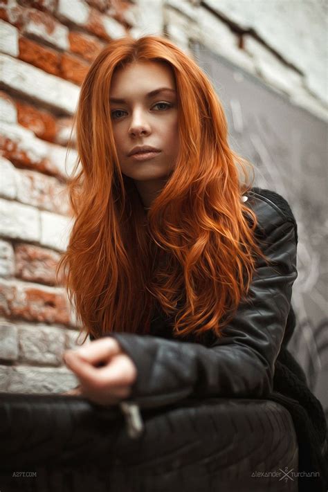 Pin By E Cayabyab On Ideas Photoshoot Poses Beautiful Red Hair Red