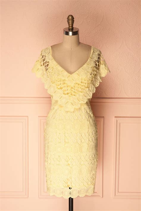 Raissa Soleil Boutique1861 This Sublime Pastel Colored Dress Has A Lovely Off The Shoulder