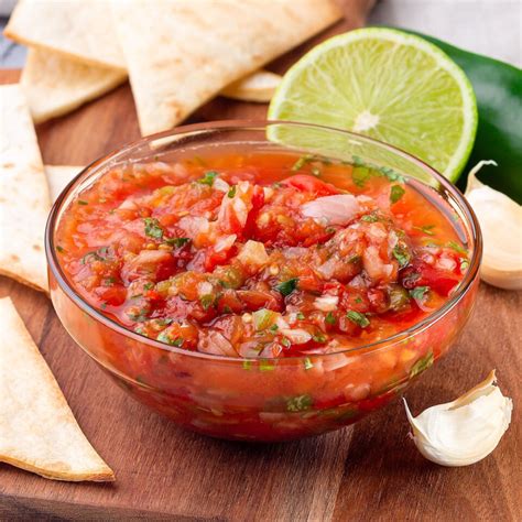 Easy Homemade Salsa Recipe With Optional Canning Instructions