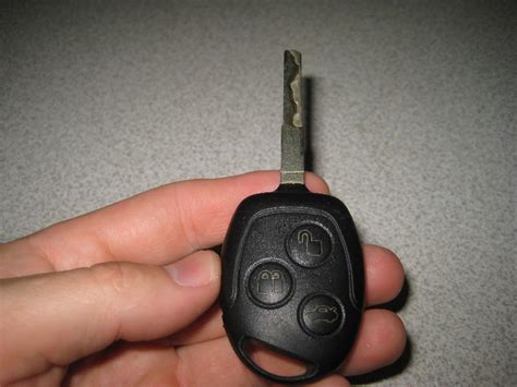 This will show you how to change the ford key battery on the latest proximity key. Ford Key Fob Battery Replacement - Greatest Ford