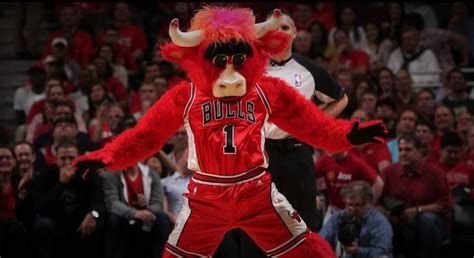 Benny The Bull Chicago Bulls