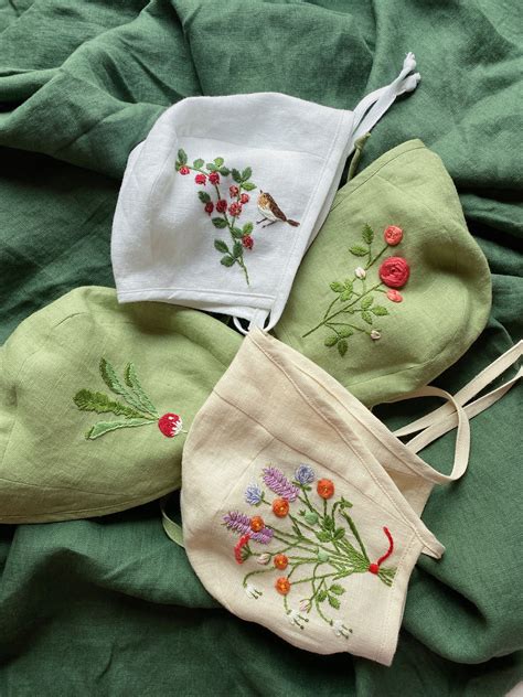 Lovely Linen Baby Bonnets With Hand от Mammabearbabybonnets Hand