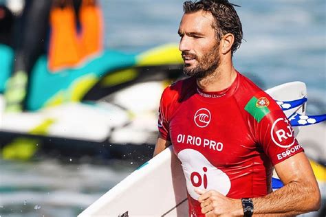 Frederico 'kikas' morais is a competitive surfing machine from portugal. Frederico Morais vence Hawaian Pro e regressa à elite ...