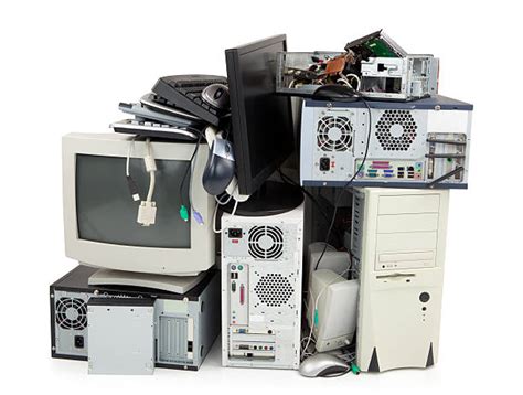 264900 Old Electronics Stock Photos Pictures And Royalty Free Images