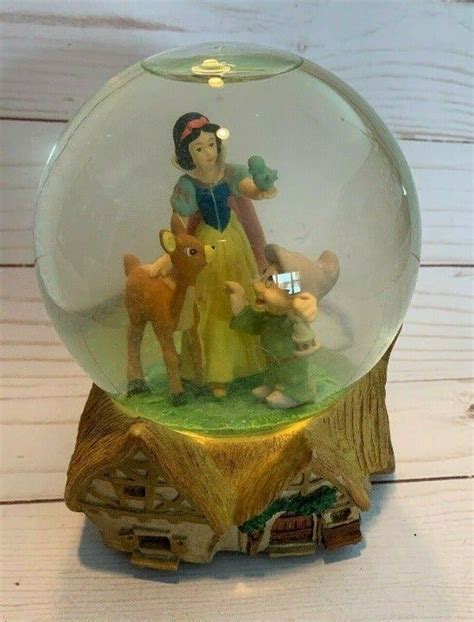 Vintage Snow White Walt Disney Collection Snow Globe Condition Is Used