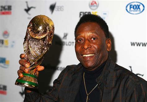 Pelé Biographie Dune Légende Extraordinaire Du Football Legitng