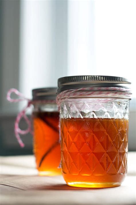 How To Make Simple Herb Infused Honey For Edible Ts