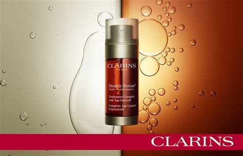 Le sérum finder permet de choisir le sérum qui en cure ou en application quotidienne, laissez les experts clarins faire leur diagnostic et suivez. When Liking Strikes Twice - Clarins Double Serum - OMGBART