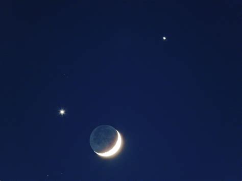 Look Up Tonight Venus Jupiter Moon Trine In South Western Sky