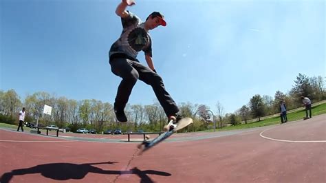 CRAZY Back-to-Back Skateboard Tricks! - YouTube