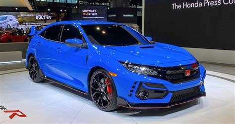 The civic type r was designed to make a powerful statement, inside and out. Honda Civic Type R 2020 ra mắt với một số nâng cấp