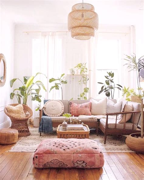 20 Awesome Minimalist Living Room Decor Ideas In 2020 Bohemian Living