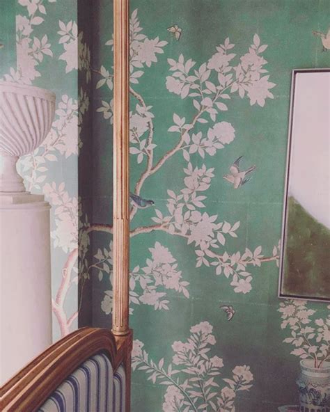 Mark D Sikes Kips Bay Showhouse 2018 Green Chinoiserie Gracie Studio Wallpaper Four Poster Bed