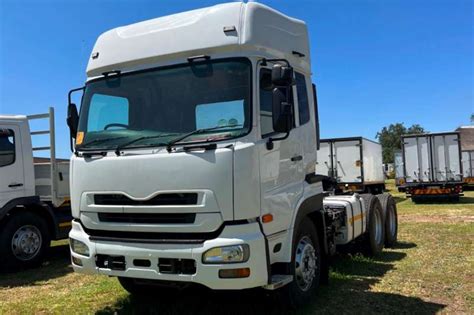 2014 Nissan Nissan Ud 450 Horse Double Axle Truck Tractors For Sale In