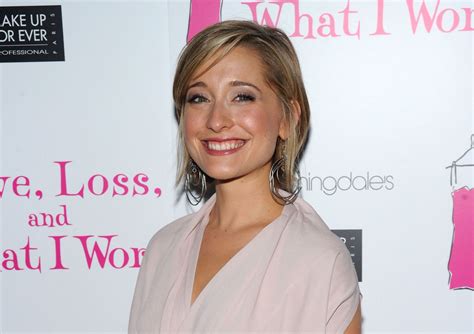 Nxivm Allison Mack Sentenced To 3 Years In Prison For Role In Upstate