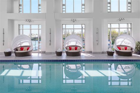 20 Beautiful And Amazing Dc Hotels With Indoor Pools