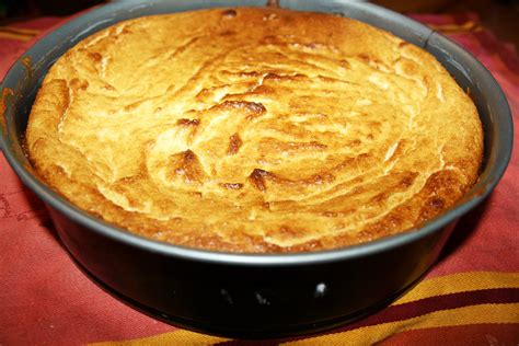 Pour mixture into the spring form. clarice39 giftgruen.handcrafted: Quarkkuchen