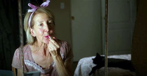 Room for rent movie reviews & metacritic score: Movie legend Lin Shaye talks about her career, character ...