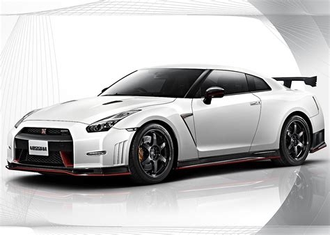 2020 nissan gtr nismo just recently set a new production car lap time record at the tsukuba circuit with a time of 59.3 seconds, defeating the previous record of 59.8 seconds held by porsche 911 gt3. NISSAN GT-R (R35) Nismo specs & photos - 2014, 2015, 2016 ...