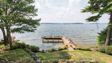 Mansion Monday Beautiful And Spacious Lakeside Home In Moultonborough