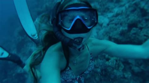 Sexy Girl Snorkeling Snorkel In Mouth Underwater Youtube