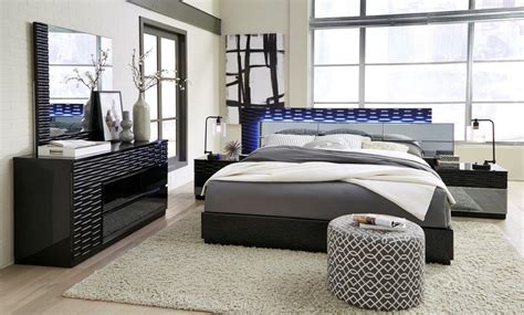 Exclusive Quality Luxury Bedroom Set San Diego California