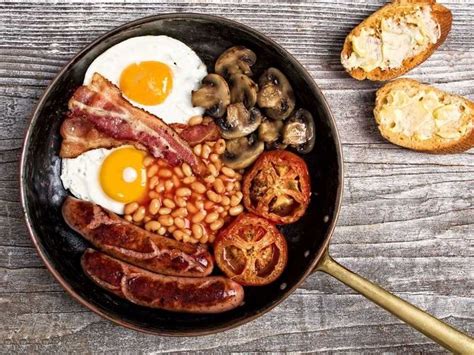 What Makes Up A Full Irish Breakfast And Why Should You Try It