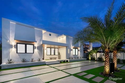 A Modern Miami Paradise | Rent this location on Giggster