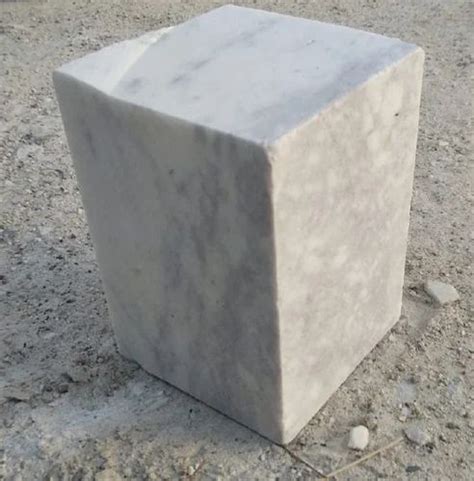 4ft Pure White Marble Block For Walls Thickness 2 Ft At Rs 490sq Ft